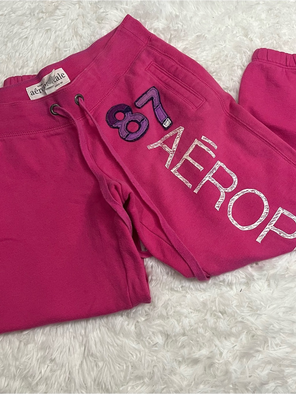 Aeropostale low rise capri Bright Pink Logo Joggers